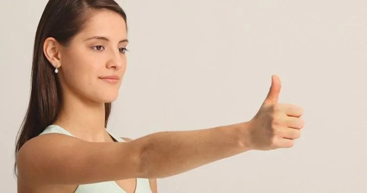 7 Gaya Yoga Mata yang Bikin Penglihatanmu Lebih Tajam dan Fokus Pandangan Tak Lagi Buram 13