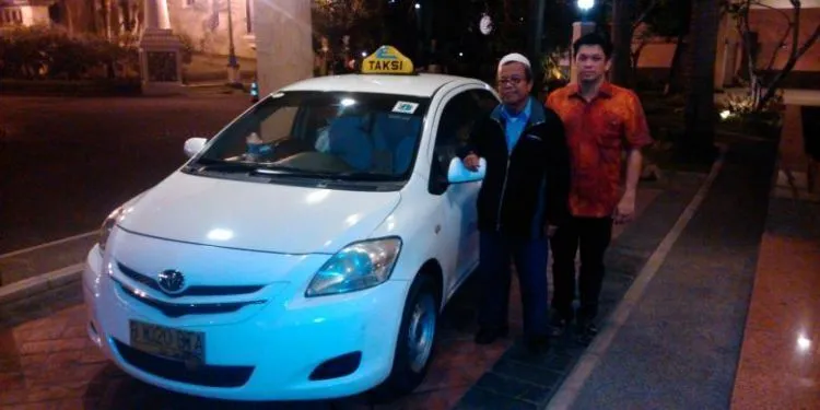 Perkenalkan Suharto, Sopir Taksi Jujur yang Kembalikan Tas Berisi 100 Juta Rupiah 5