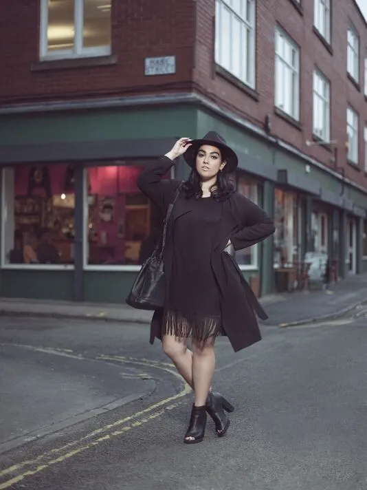Melihat 10 Fashion Blogger Ini, Para Cewek Harus Bangga Jika Tubuh Mereka Berisi 20