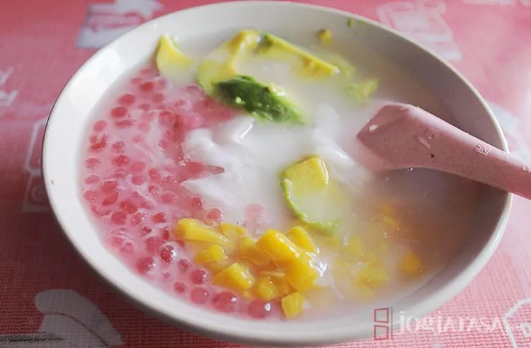 10 Menu Takjil Buka Puasa dari Berbagai Kota di Indonesia 14