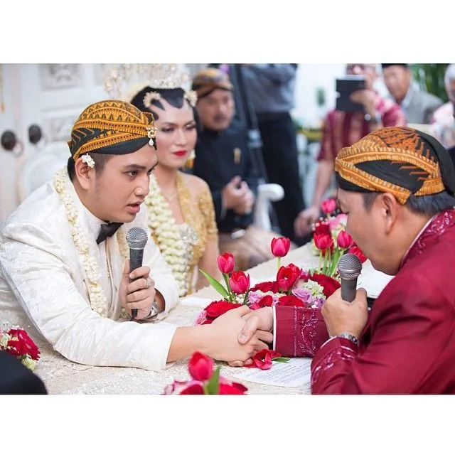 Meski Ribet, Pernikahan Adat Jawa yang Rumit Justru Bikin Hari Terindah Dalam Hidupmu Selalu Terkenang 21