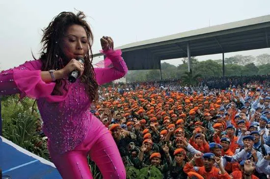 Di Balik Kesan Norak, Ada Banyak Alasan Tersembunyi yang Membuat Kamu Tetap Suka Dengan Musik Dangdut 10