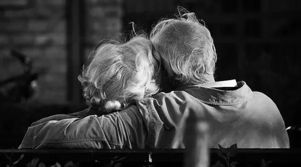 Figur Kakek dan Nenek Takkan Terganti. Kasih Sayangnya Padamu Tercermin Dalam Momen-momen Ini 10