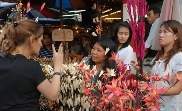 13 Alasan Mengapa Cewek yang Gemar Belanja di Pasar Tradisional Itu Istimewa! 18