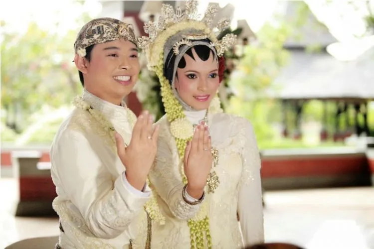 Ingin Pernikahan Sakral dan Istimewa Tanpa Membengkaknya Biaya? 9 Trik Ini Akan Membantumu! 13