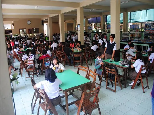 Cerita Dariku, Anak Muslim yang Seumur Hidup Dididik di Sekolah Katolik 8