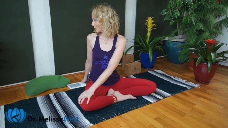 Tanpa Takut Kelelahan dan Dehidrasi Berlebihan, 6 Gaya Yoga Ini Bisa Jadi Solusi Untuk Olahraga Saat Puasa 8