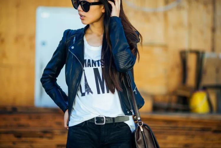 Gak Punya Duit Tapi Mau Belanja? Thrift Shopping Aja! Ini 6 Keuntungannya 9