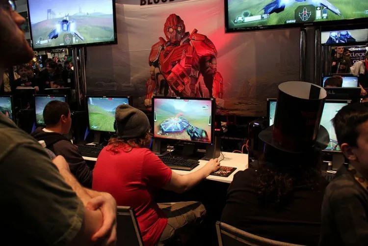 Hei, Yang Hobi Nge-game! Buktikan ke Ibumu Kamu Gak Cuma Buang Waktu, Dengan Serius Menekuni 7 Profesi Ini 14