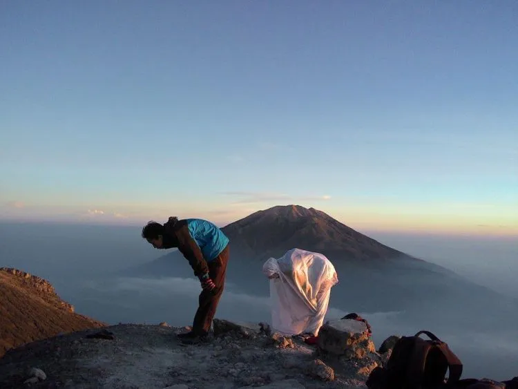 Meski Sedang Berpuasa, 8 Tips Ini Bisa Membuat Aktivitasmu Mendaki Gunung Jalan Terus 16