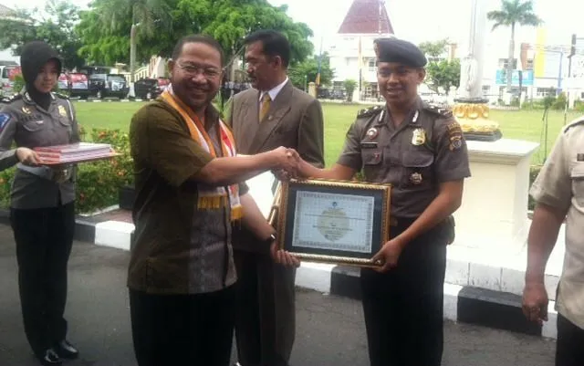 Kisah Teladan Bripda Taufiq, Dari Kandang Sapi Hingga Mendapatkan Penghargaan Dunia 14