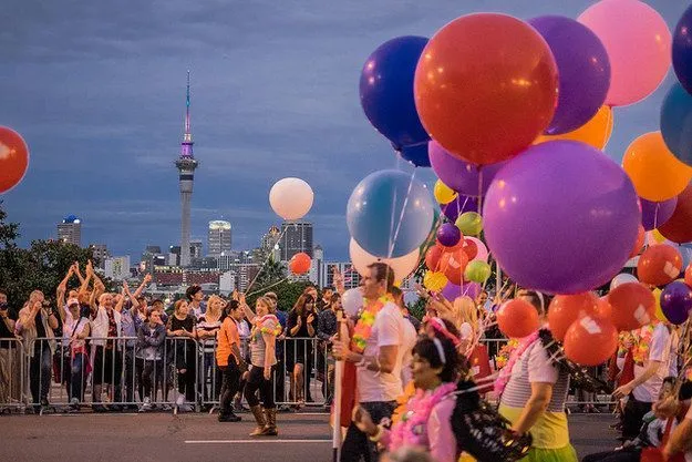 Buat Apa Ributin Perkawinan Sejenis? Di Indonesia Malah Sudah Bisa Nikah Sama Peri #LoveWins 22