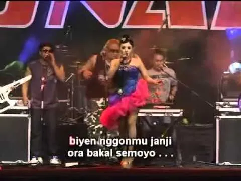 Di Balik Kesan Norak, Ada Banyak Alasan Tersembunyi yang Membuat Kamu Tetap Suka Dengan Musik Dangdut 12