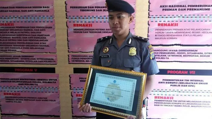 Kisah Teladan Bripda Taufiq, Dari Kandang Sapi Hingga Mendapatkan Penghargaan Dunia 13