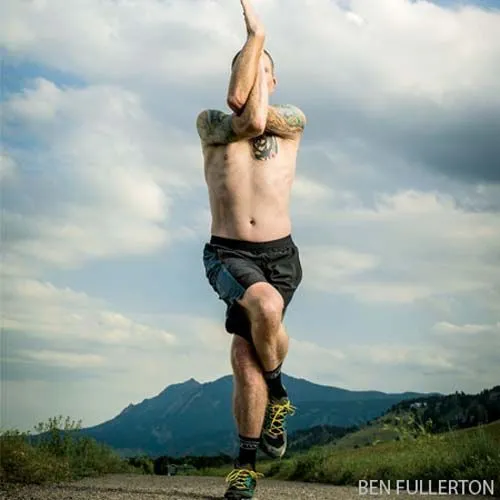 6 Gaya Yoga Sederhana Buat Kamu yang Ingin Mendaki Gunung 8