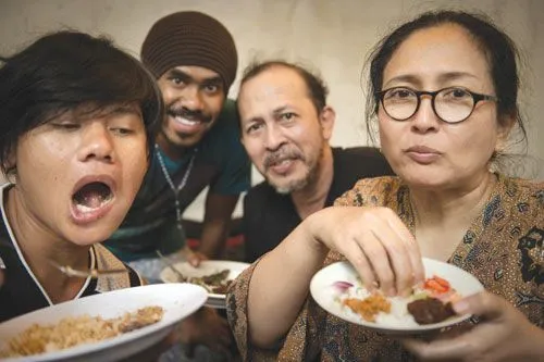 8 Ragam Keunikan yang Akan Kamu Rasakan Ketika Pacaran Dengan Orang Minang 10