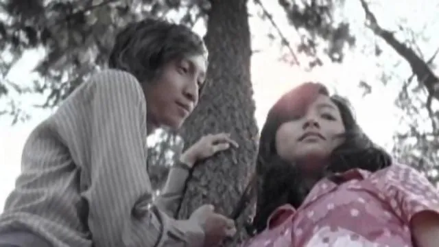 7 Alasan Kenapa Pacaran era 90-an Lebih Romantis daripada era 2000-an