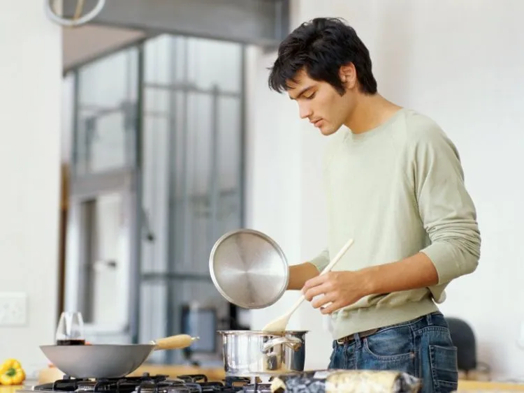 8 Cowok Berbagi Pendapat Mereka Tentang Pacar Atau Calon Istri yang Nggak Bisa Masak 14
