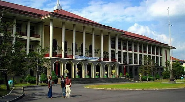 15 Kenangan Manis Ini Cuma Bisa Dirasakan Kalau Kamu Pernah Tinggal Di Jogja Pada Era '90-an 33