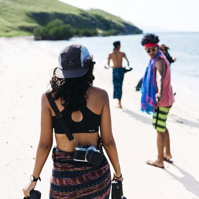 Karena Traveling Terbaik Adalah Tanpa Smartphone di Tangan, Terapkan 7 Tips Ini Saat Kamu Jalan-Jalan! 11
