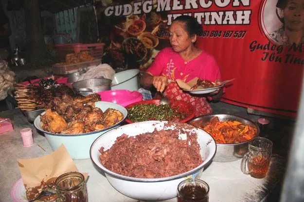 15 Kenangan Manis Ini Cuma Bisa Dirasakan Kalau Kamu Pernah Tinggal Di Jogja Pada Era '90-an 21