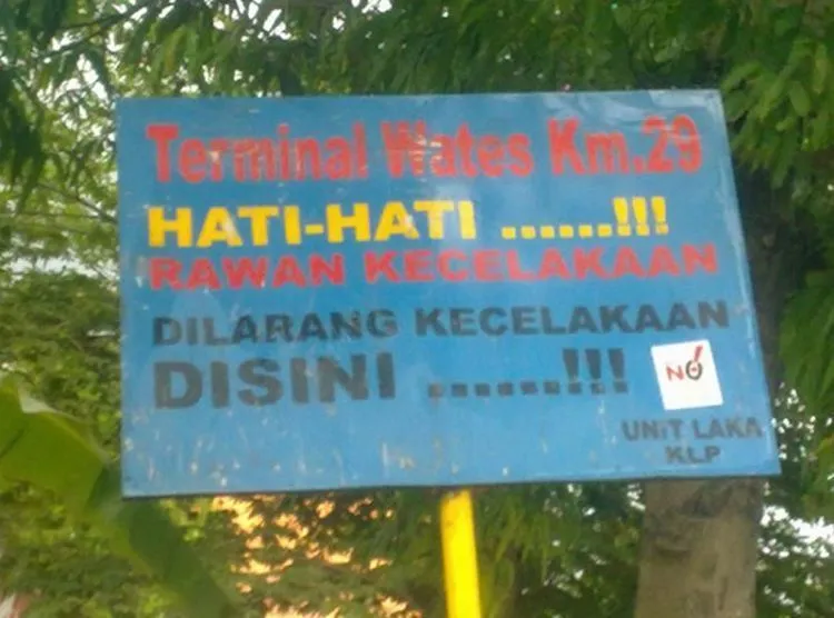20 Rambu Jalan Unik Dari Seluruh Dunia yang Bisa Bikin Kamu Gak Tahu Arah Jalan Pulang 28