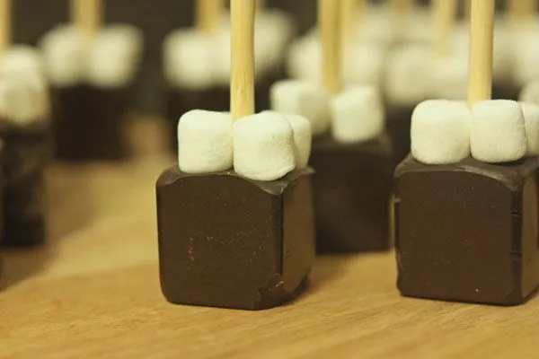 5 Resep Ice Cube Sederhana, Bisa Jadi Santapan yang Segarkan Harimu 10