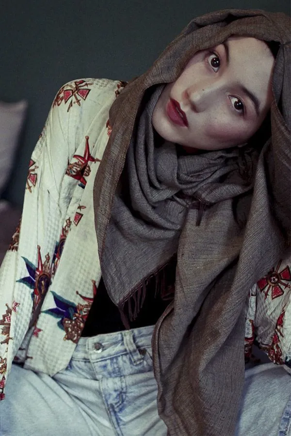 Kalian Suka yang Alami, Sah-Sah Saja. Tapi Nggak Nyinyirin Cewek yang Suka Makeup Bisa 'Kan Ya? 9