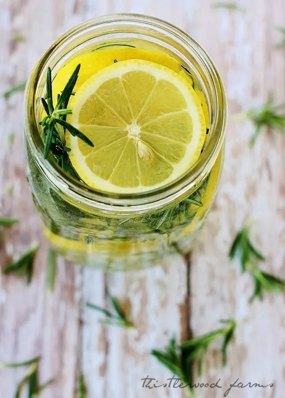 9 Pengharum Ruangan Bikinan Sendiri yang Membuatmu Nggak Perlu Beli Air Freshener Lagi 15
