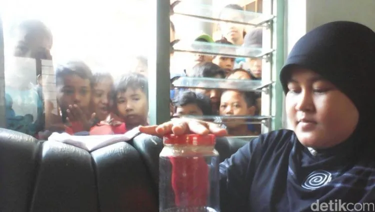 Ajaib, Anak SMP di Jombang Menangkap 11 'Ekor' Tuyul #CumaDiJombang 9