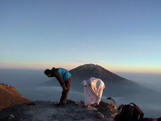 Sholat dulu genk!