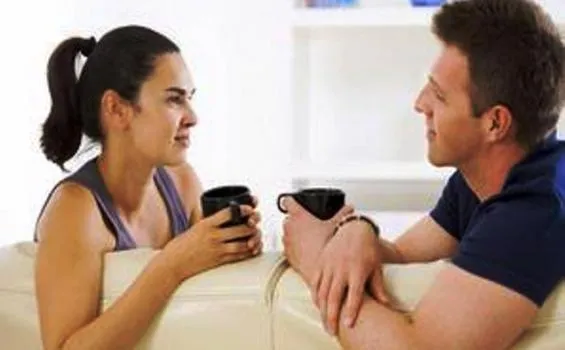 8 Kelakuan Cowok Ketika Dia Benar-benar Jatuh Cinta. Bukan Cuma Sekadar Suka 11