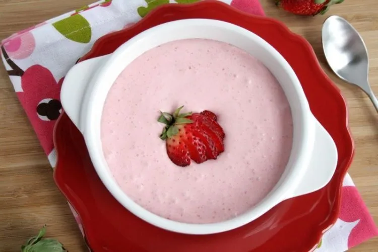 7 Resep Camilan Olahan Stroberi, Bisa Jadi Teman Ngobrol Bareng Keluarga 12 resep camilan strawberry
