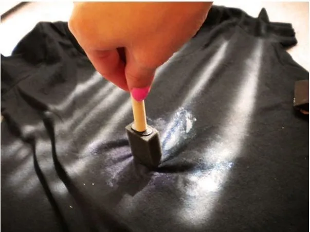 Dengan Trik Mudah Ini, Galaxy T-Shirt yang Keren dan Menarik Bisa Kamu Bikin Sendiri 18