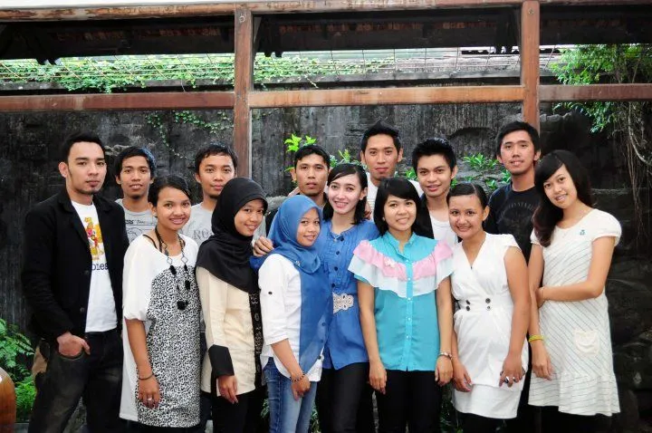 7 Jenis Hubungan Asmara Berdasarkan Cara Kamu & Pacar Merayakan Lebaran 13