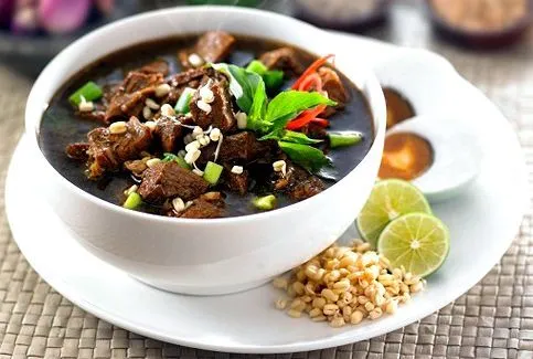 Sebelum Memacari Cewek Jawa Timur-an, Pahami Dulu 13 Hal Ini Biar Gak Kelimpungan! 17