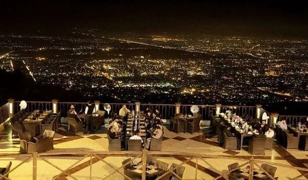 Tempat makan yang unik bisa jadi pilihan