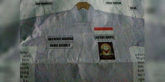 Pusing Lihat Seragam SMA yang Baru? Nostalgia Waktu Kita Masih Berseragam Putih Abu-abu Aja, Yuk! 11