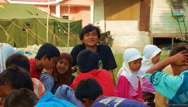 Kalau Jodoh Sudah Ada yang Ngatur, Kenapa Mesti Nyinyir Sama Bayu Kumbara yang Nikahi Bule Cantik? 18