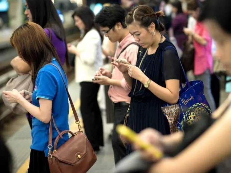 Ketika Jauh dari Smartphone Membuatmu Gelisah, Mungkin Kamu Mengidap Nomophobia! 6