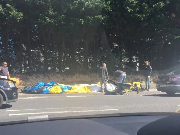 Kuning, Panjang, Bulat dan Berserakan di Jalan: Minion! 16