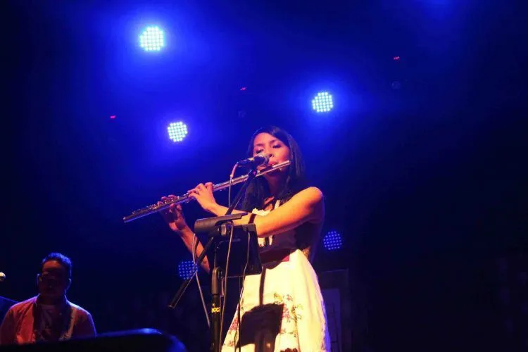 7 Hal yang Bikin Sore dan Mocca Akan Selalu Jadi Band Indie Terbaik yang Kita Punya 10