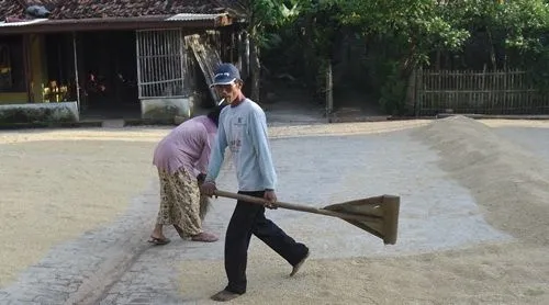 Semangat banget, Pak