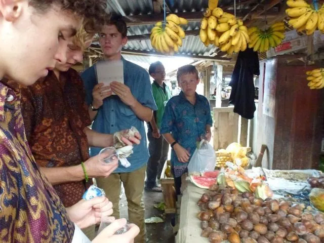Jangan Pernah Malu Kalau Logat Daerahmu Kental, Karena Itulah yang Bikin Kamu Bangga Sebagai Orang Indonesia! 18