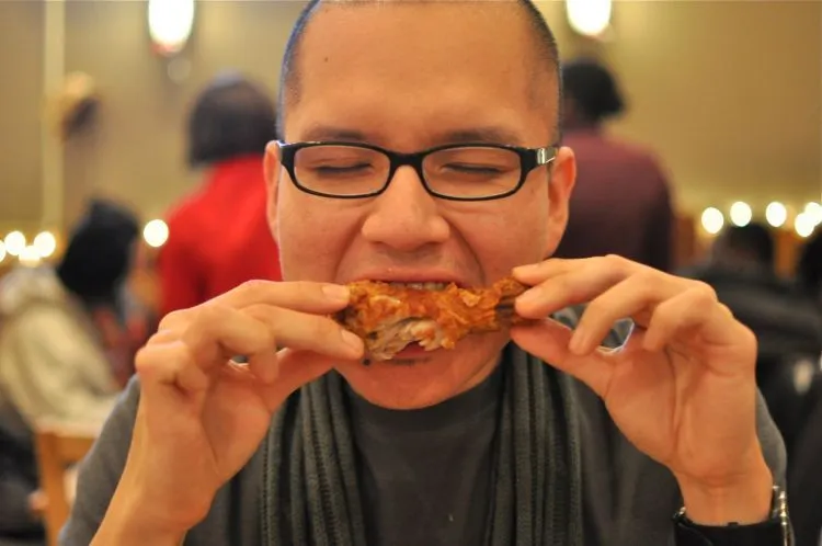 11 Momen Saat Ayam Goreng Cepat Saji Berhasil Menggoyahkan Imanmu! 22
