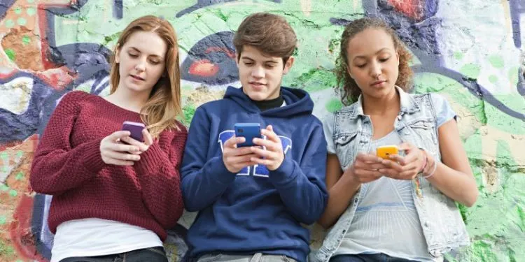 Ketika Jauh dari Smartphone Membuatmu Gelisah, Mungkin Kamu Mengidap Nomophobia! 8