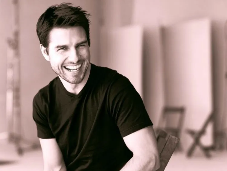 Umurnya Mungkin Udah 50-an, Tapi Tom Cruise Masih Tampil Keren di Mission Impossible. Mungkinkah Ini Rahasianya? 14