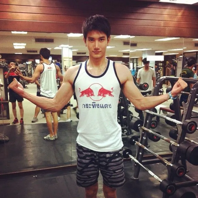 8 Prasangka Ini Sering Dituduhkan pada Cowok yang Hobi Nge-Gym 14