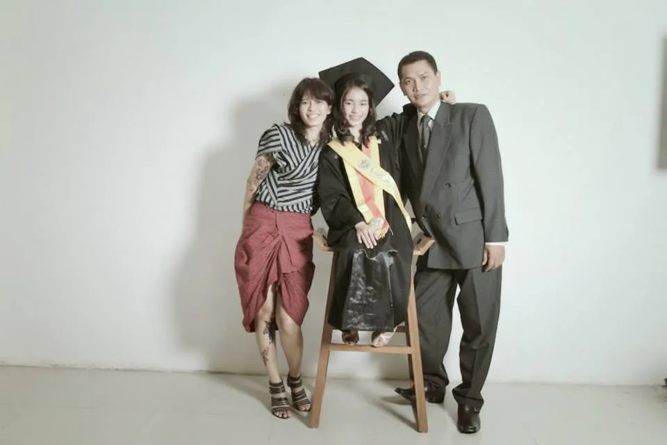 Drama Rumah Tangga Ini Hanya Dirasakan oleh Kamu yang Punya Mama Gaul (Bahkan Lebih Gaul Dari Kamu)
