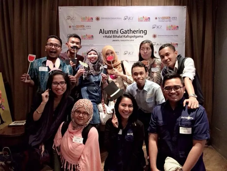 Anak UGM Memang Kelihatan Biasa Saja. Tapi Mereka Calon Menantu Terbaik yang Ibumu Bisa Punya 15